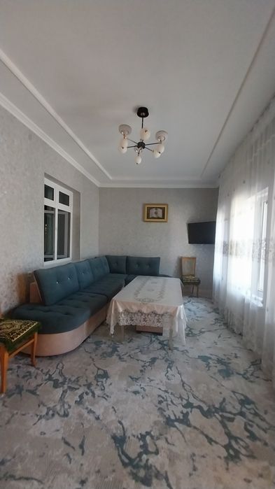Срочно! Парвозда участка сотилади 4 сотих 5 та хона