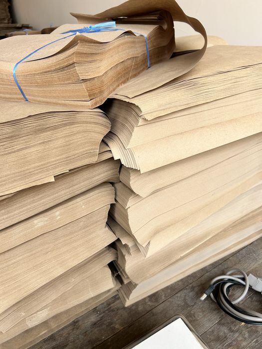 Продам крафт бумага и пакеты для продуктов-пищевой kraft qogoz paket