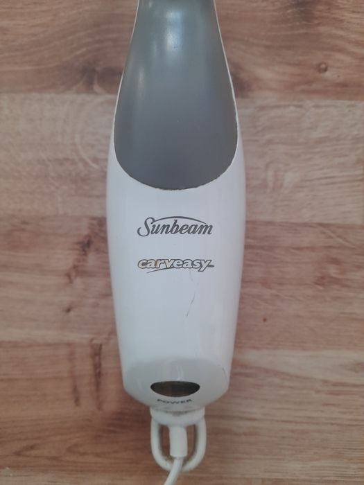 Електрически нож за хляб и месо