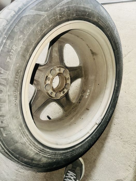 Продам диски с шинами на Мерседес