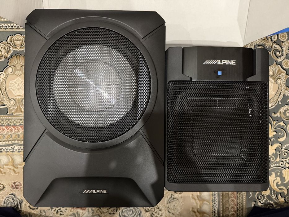 Cабвуфер под сиденье Alpine PWE-M770 активный