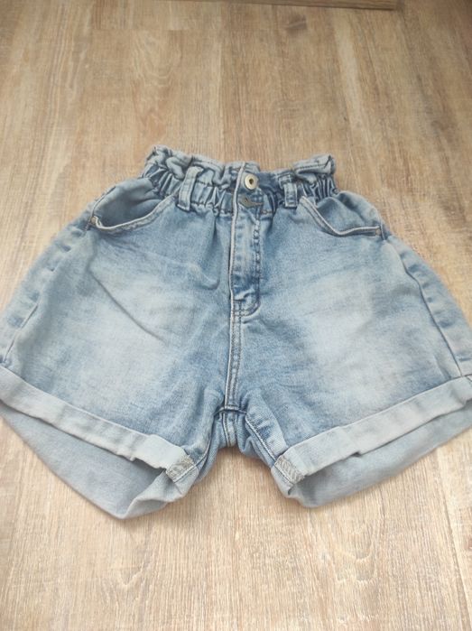 Дънкови къси панталонки М размер
