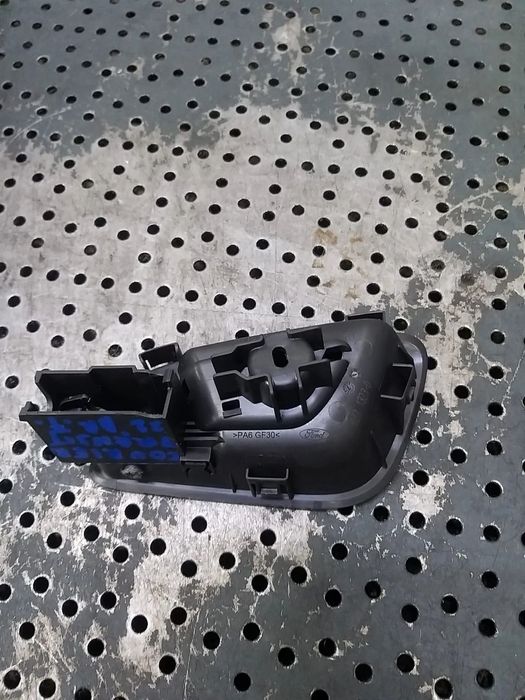 Maner interior usa stanga fata ford transit courier mt76r22600aa