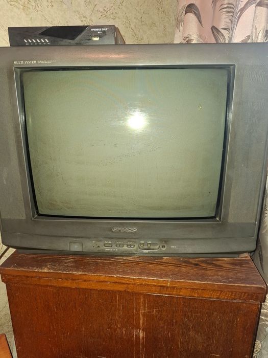 Продам телевизор