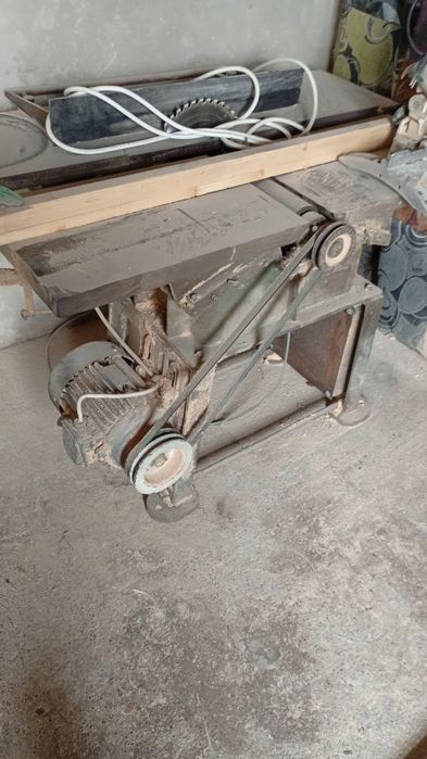 Циркулярка с фуганком