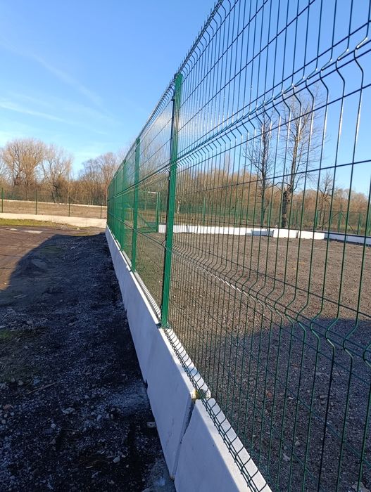 Монтаж на ограда