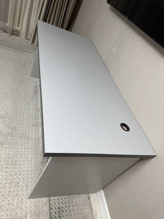 Продам письменный стол