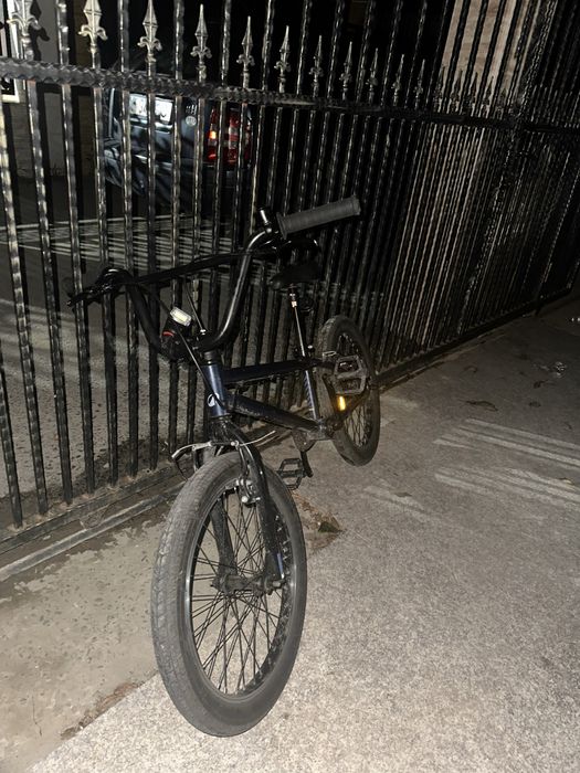 Bicicleta BMX BTWIN