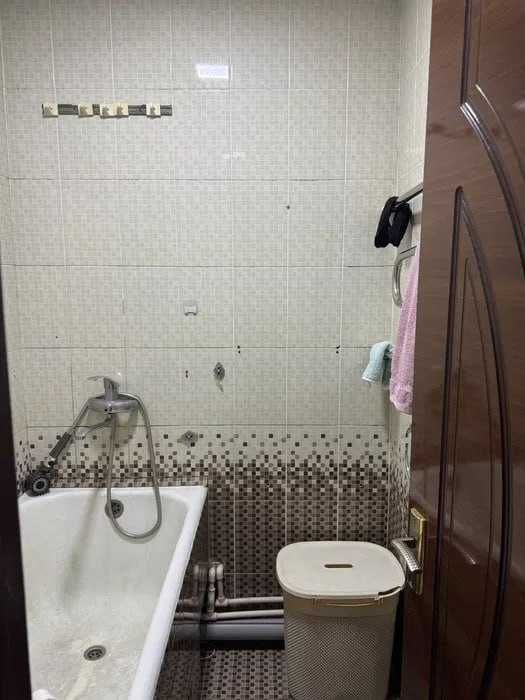 Юнусабад, 16-квартал — продаётся квартира 4-хона 4-комнат