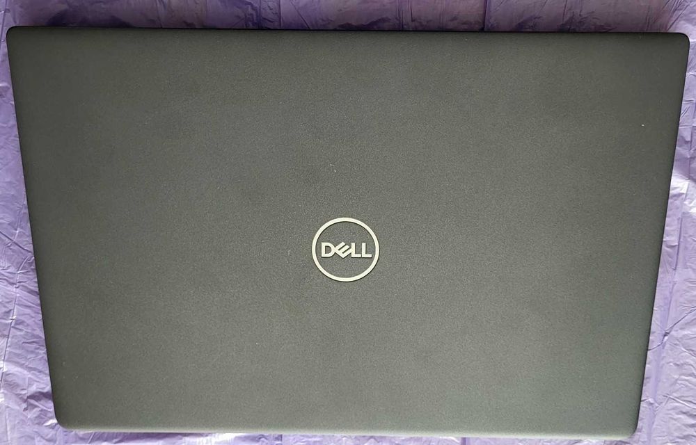 Dell Latitude 3410, i5 10th gen, 256Gb SSD, 8GB RAM (Ca nou - folie de protectie pe margini)