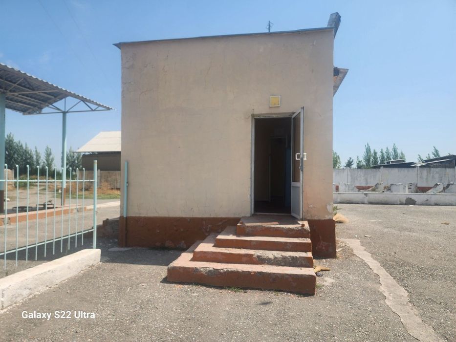 Noturar yer uchastkasi sotiladi