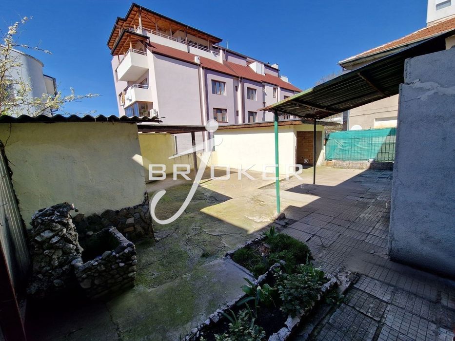 Продава се Къща в Кърджали, Център - 150 кв.м за 1234 €/кв.м - Снимка #7