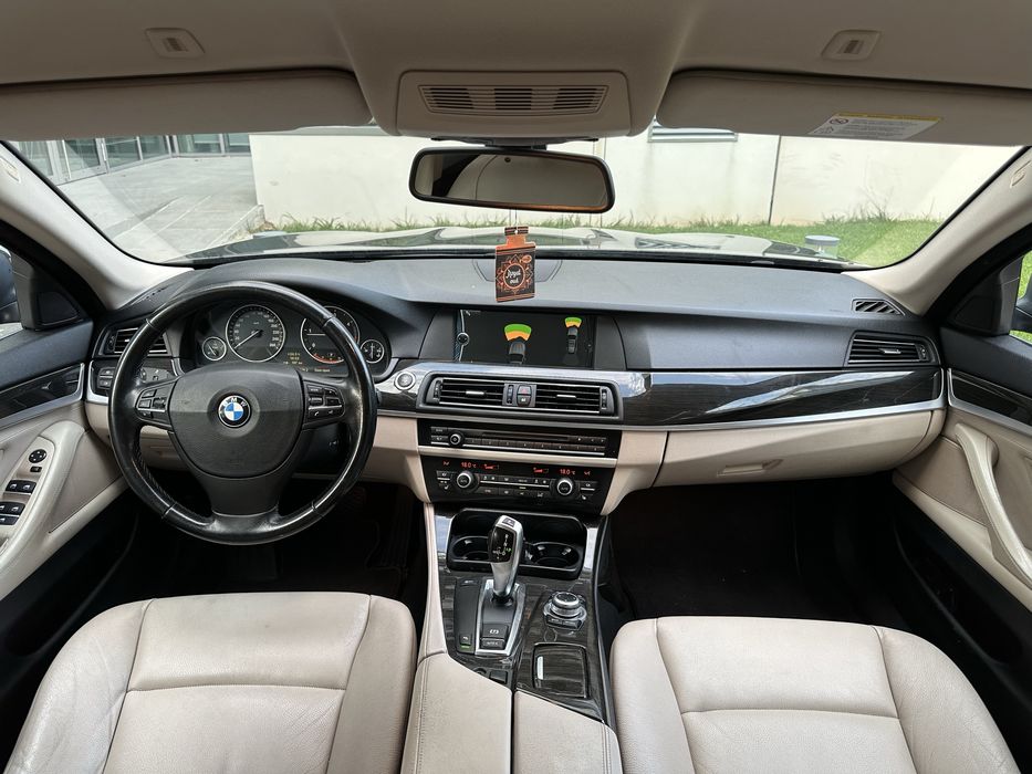 BMW Seria 5 F11 520d Touring | 184 CP | Automată ZF | Keyless | Navi Professional | Bi-Xenon Adaptive