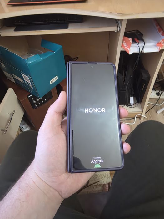Telefon pliabil fold Honor magic V2 512 stocare 16 GB RAM