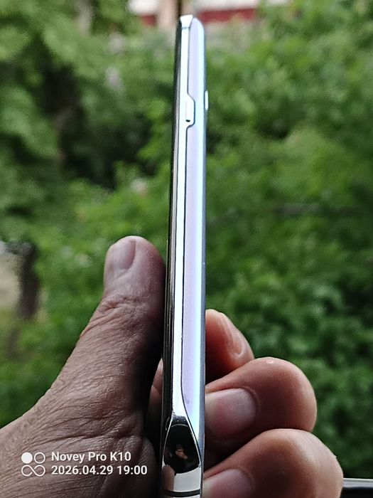 Samsung s10 5G 512 Gb sotlad zor holata