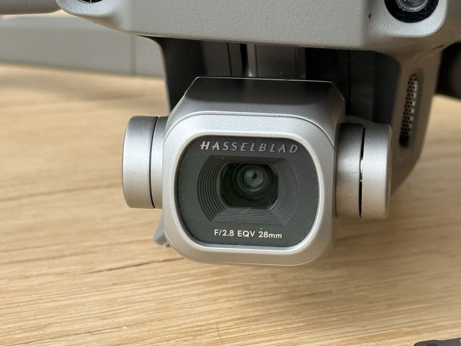 Mavic 2  cu Controller cu ecran tactil. Putin folosita!