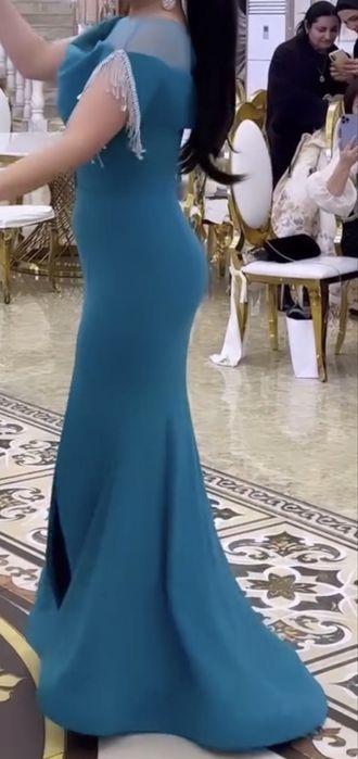 Продаються платья