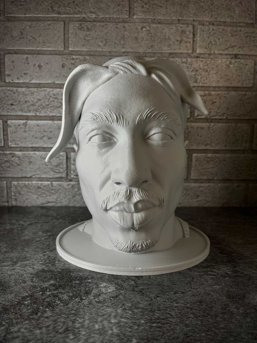 Suport casti - bust 2Pac