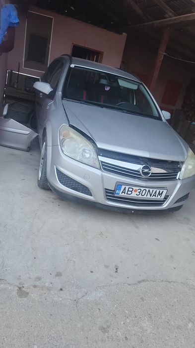 Opel astra h , piese disponibile