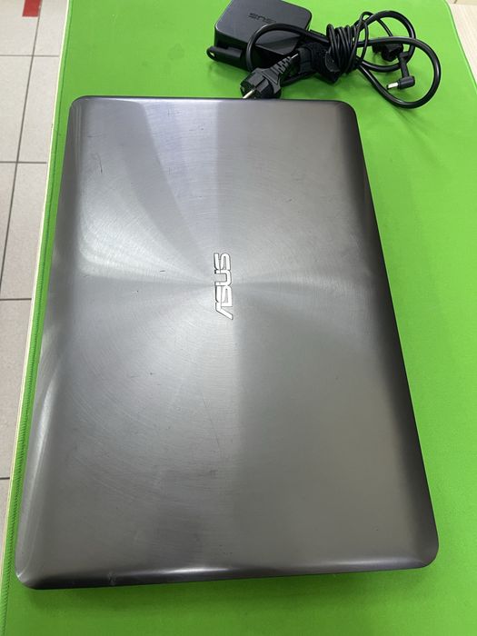 Asus GTX950M core i5