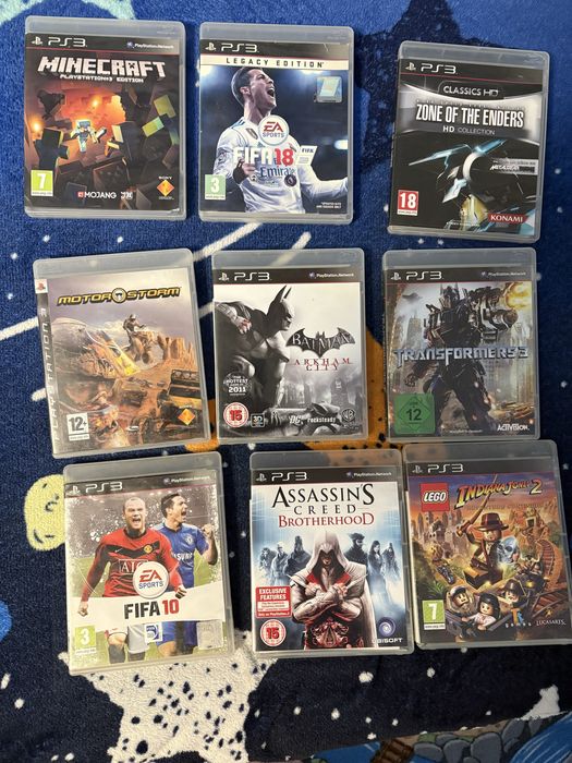 Vand PS3+ 9 jocuri in stare buna de functionare