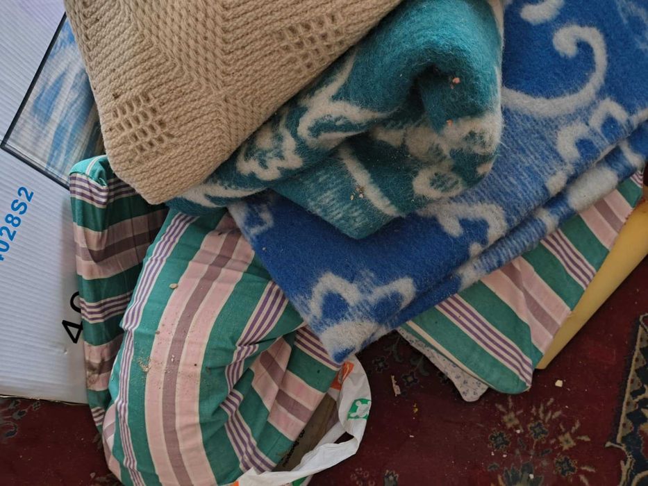 Подарявам одеяла,завивки дюшек.