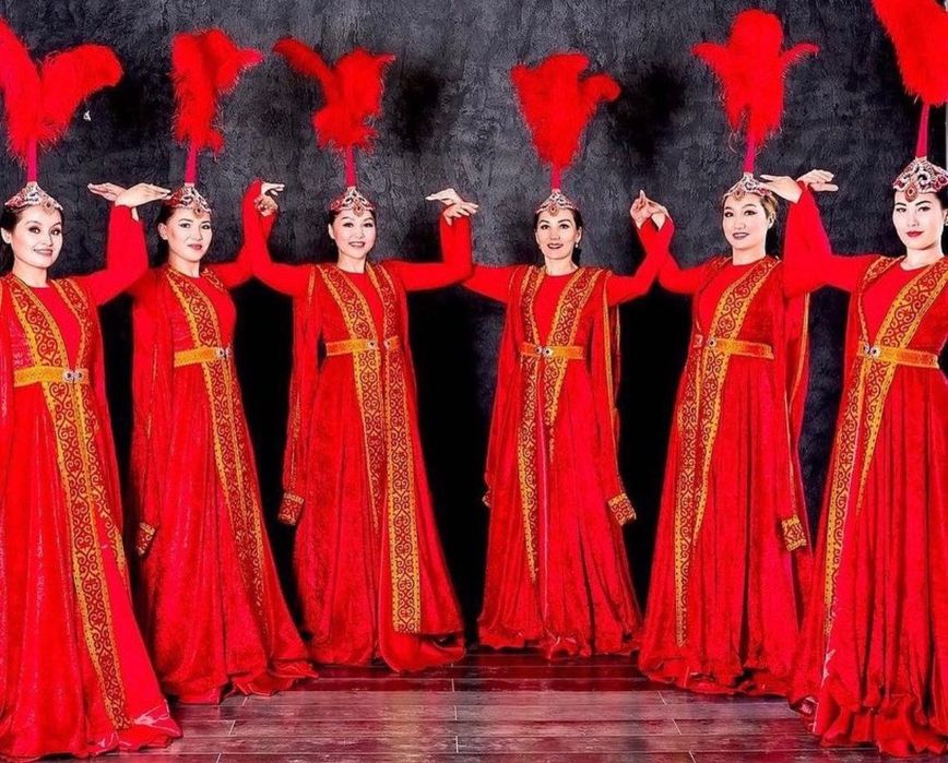 Срочно продам танцевальный костюм