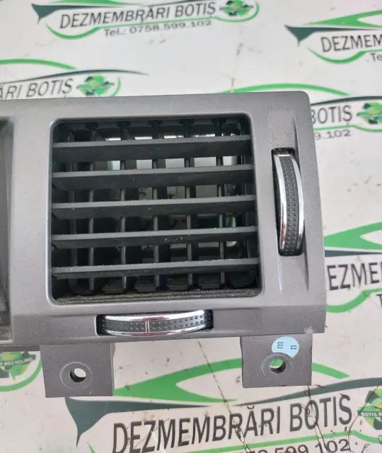 Grila ventilatie bord centru 09177133 Opel Vectra 2002