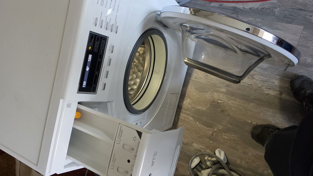 Пералня със сушилня Miele и пара