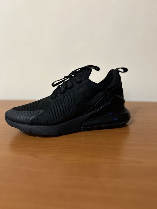 Nike Air Max 270