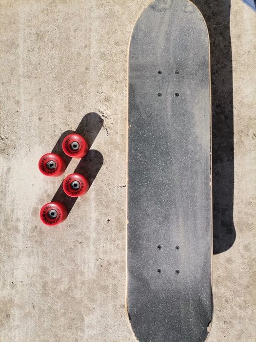 Skateboard Fracture - Set extra roti longboard Ridge