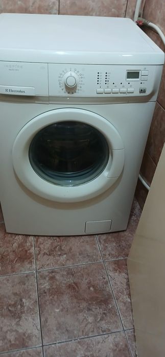 VÂND Mașina de spalat Electrolux