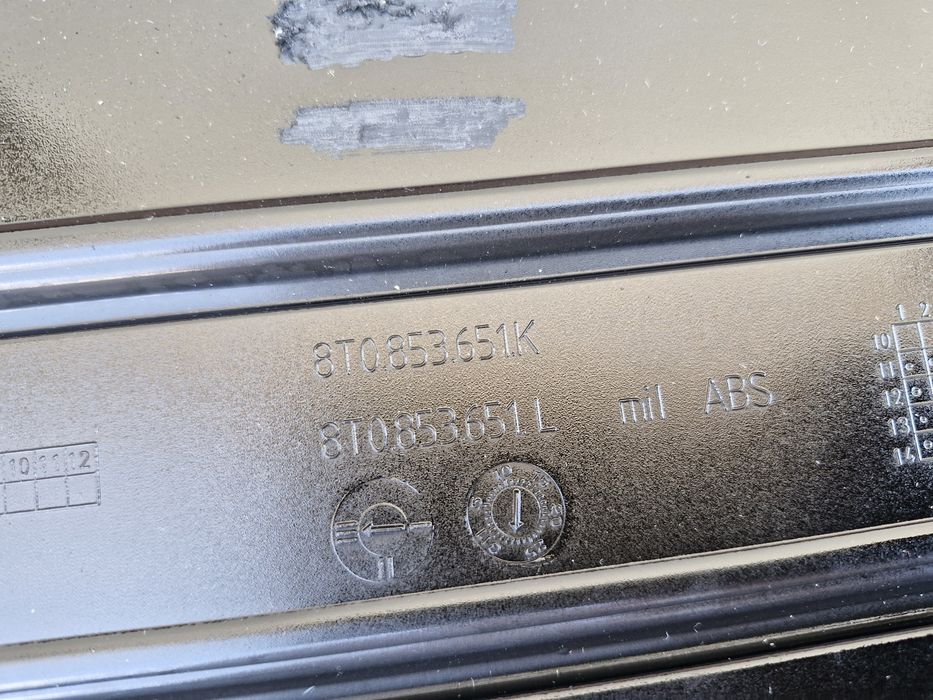 Grila centrala Audi A5 facelift 2011-2016 cu senzori