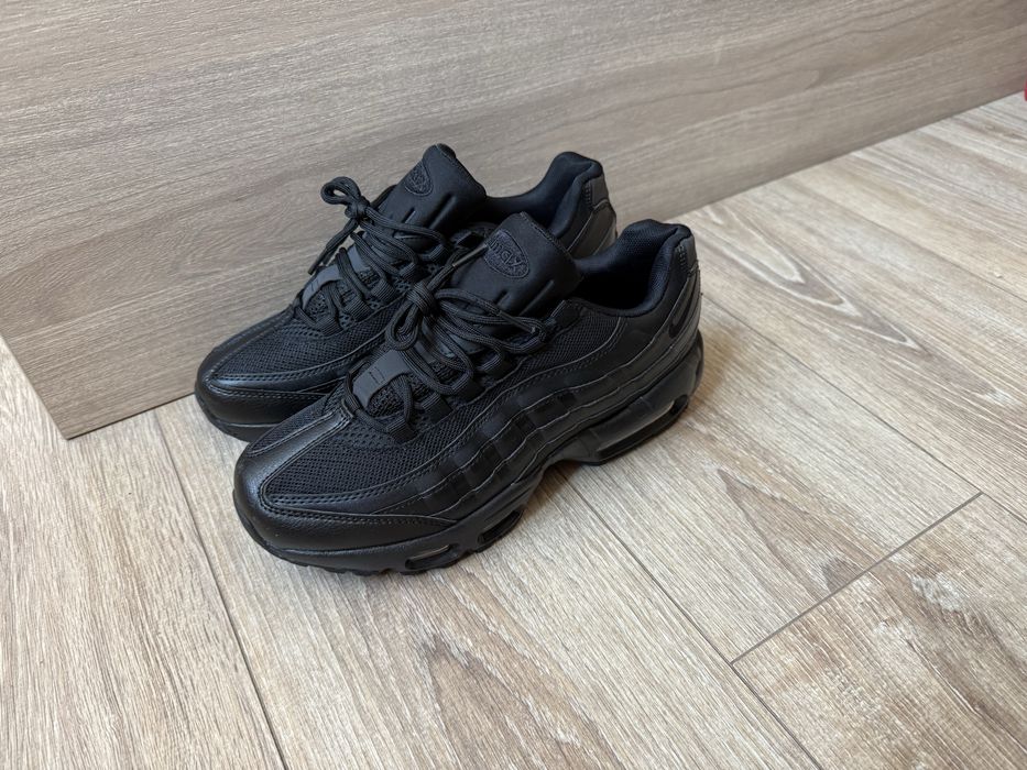 Nike Air Max 95 Essential Triple Black
