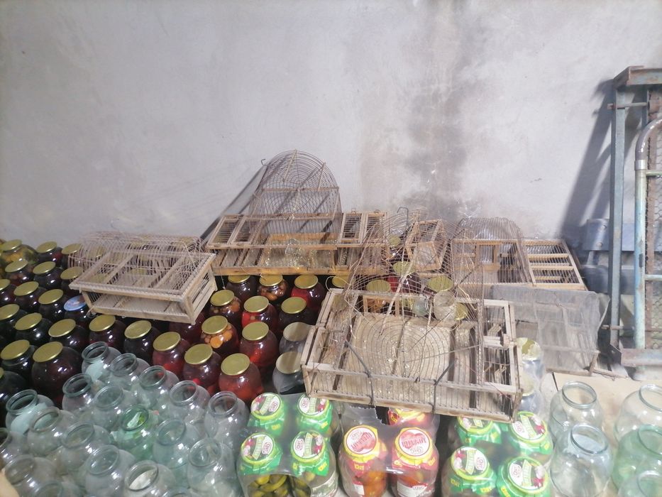 Продам клетки для птиц срочно