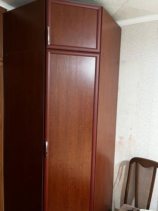 Продам шкаф для одежды