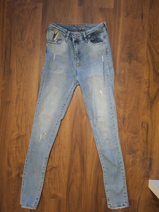 Vând blugi dama albaștri