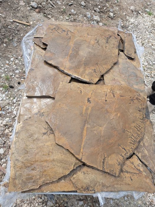 Естествен камък ,гнайс , тикли ,настилка и облицовка