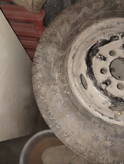 Продаю шины 185r14 c есть летние изимние