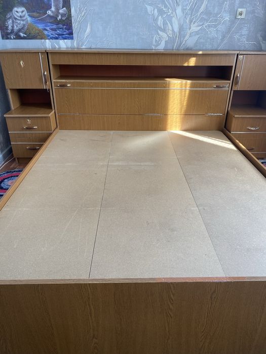 Кровать двухспальная