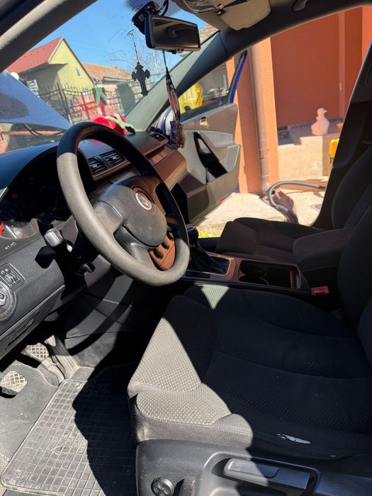 Vând Volkswagen Passat Berlina b6, 2006, 1.9tdi