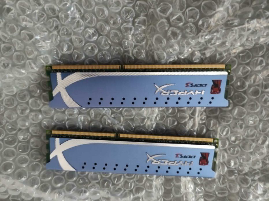 kit Hyperix Genesis 1600mhz, rami foarte rare, 8gb, merg perfect