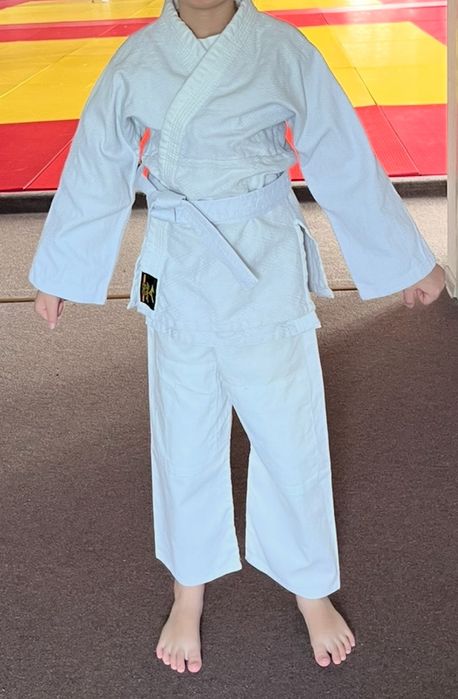 Продам кимоно для дзюдо