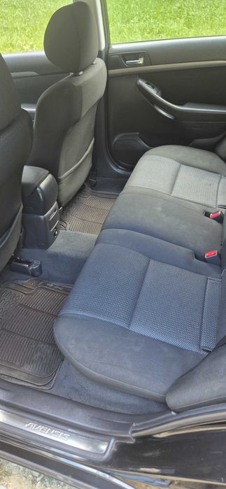 Avensis de vanzare