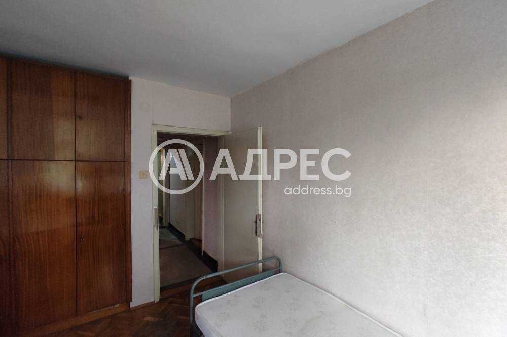 Продава се Тристаен апартамент в Разград, Васил Левски - 88 кв.м за 1159 €/кв.м - Снимка #3