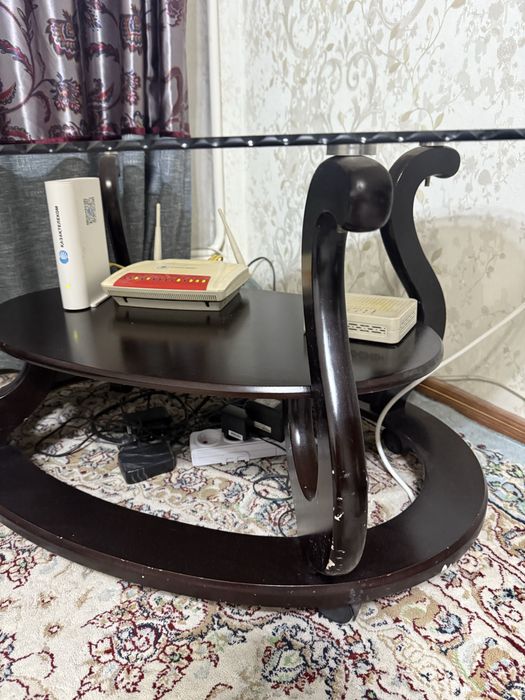 Консоль под телевизор