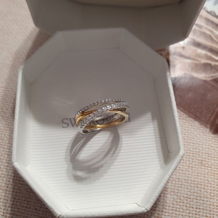 Inel Swarovski Hyperbola