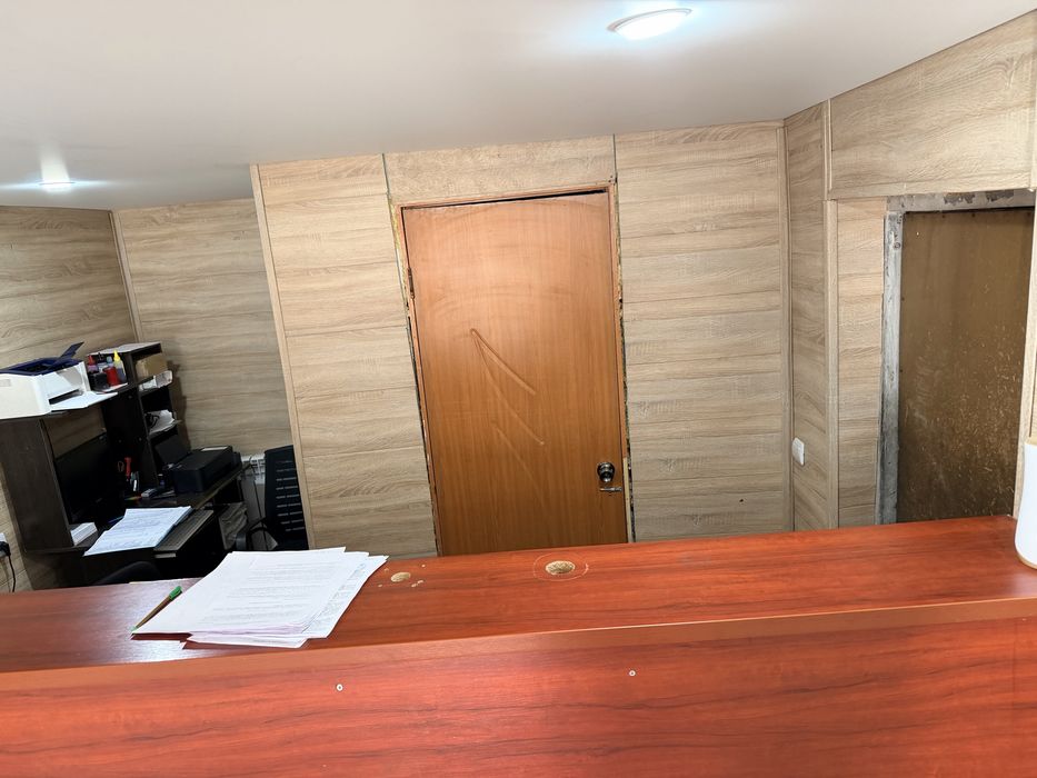Сдам под офис или магазин