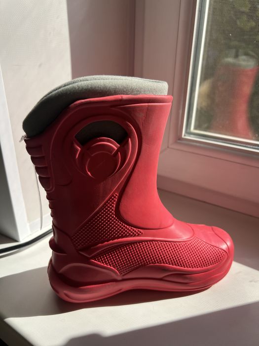 Новые детские сапожки