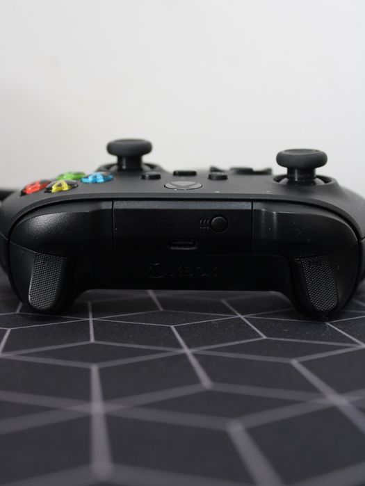 Controller Xbox series X in stare impecabilă